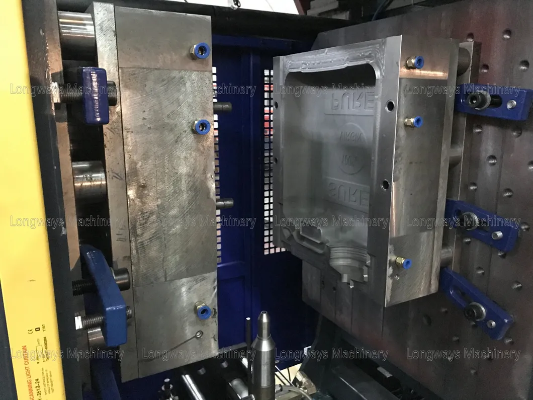 10~30L HDPE/PE/PP Jerry Can High Speed Extrusion Blow Molding Machine