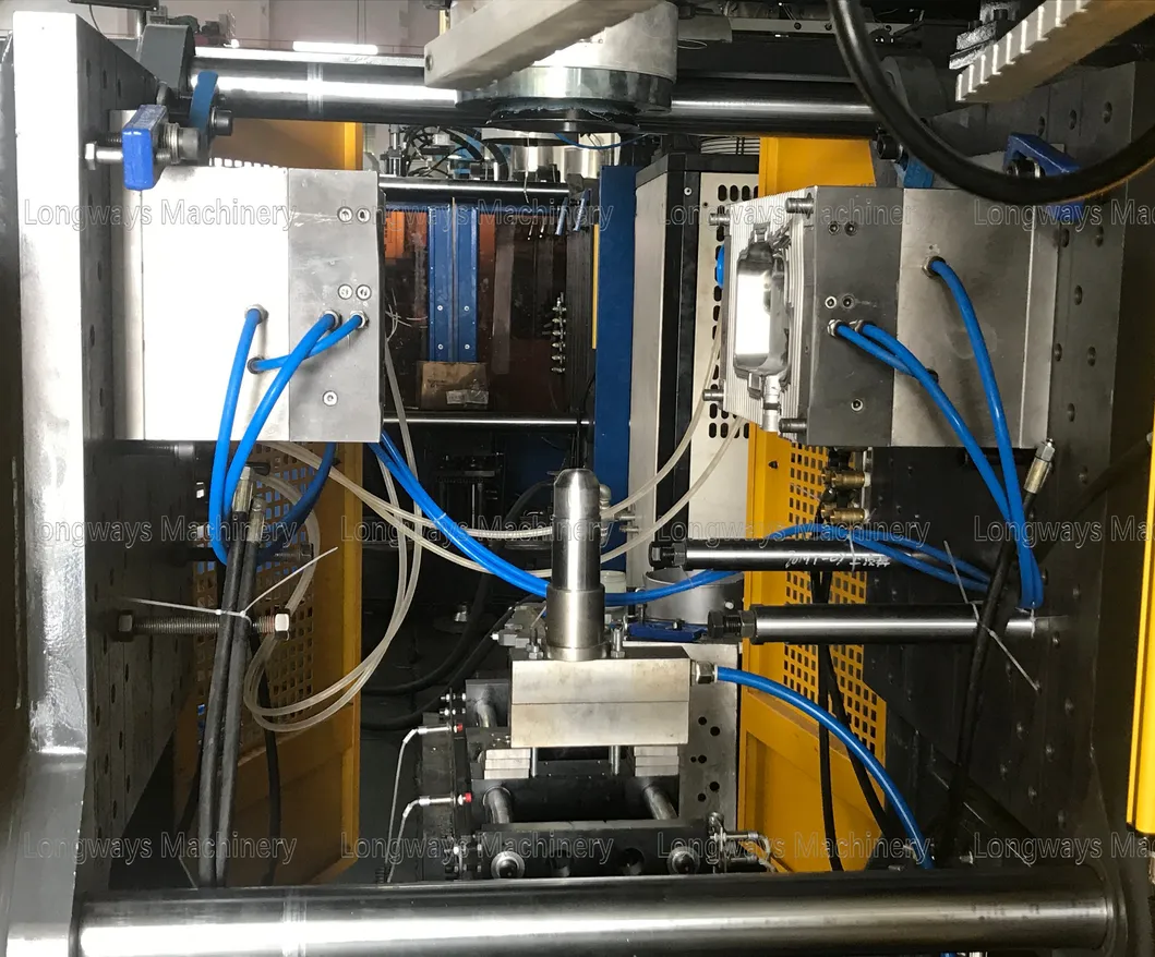 10~30L HDPE/PE/PP Jerry Can High Speed Extrusion Blow Molding Machine