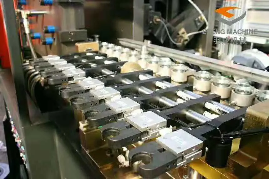 12000bph Small Water Oil Bottle Can High Speed Pet Bottle Blow Moulding Machine