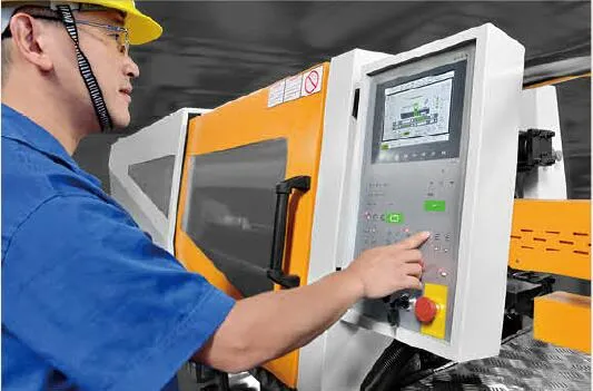 600ton High Performance Strong Mould Platen Injection Molding Machine