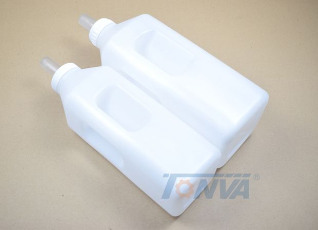 Calf Feeding Milk Bottle Plastic Blow Molding Making Machine Taizhou Supplier