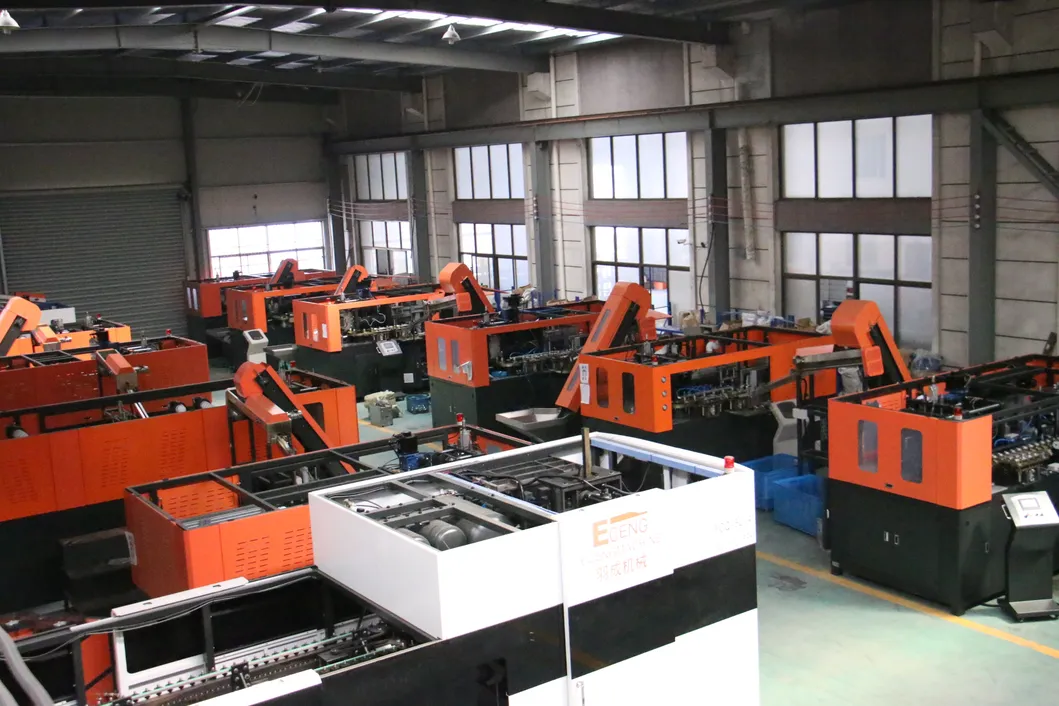 China Made Q20L1 Pet Bottle Blow Moulding Machine