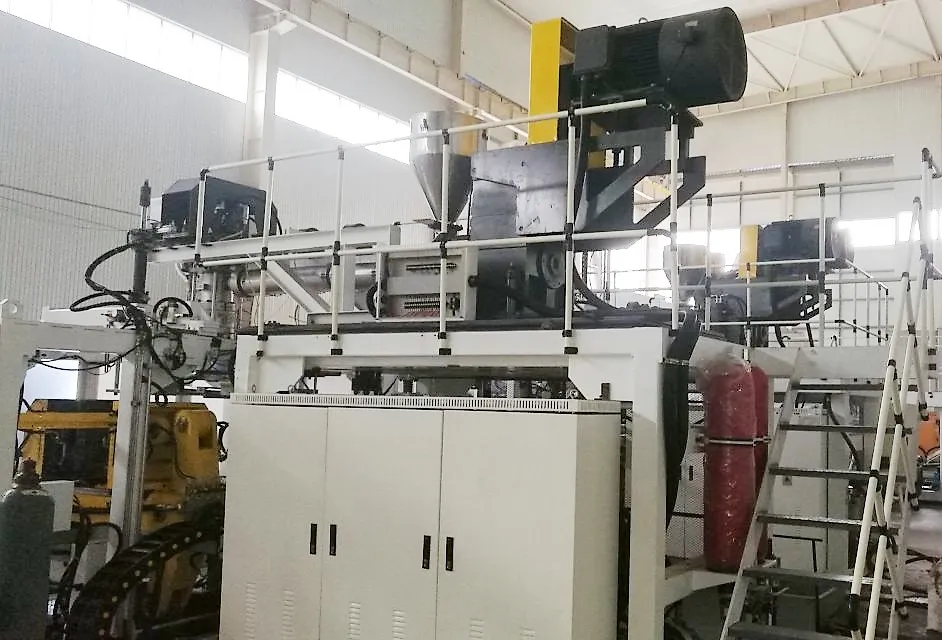 China Plastic Oil Barrel Cleaning Liquid Chemicals Container Extrusion Blow Molding Machine