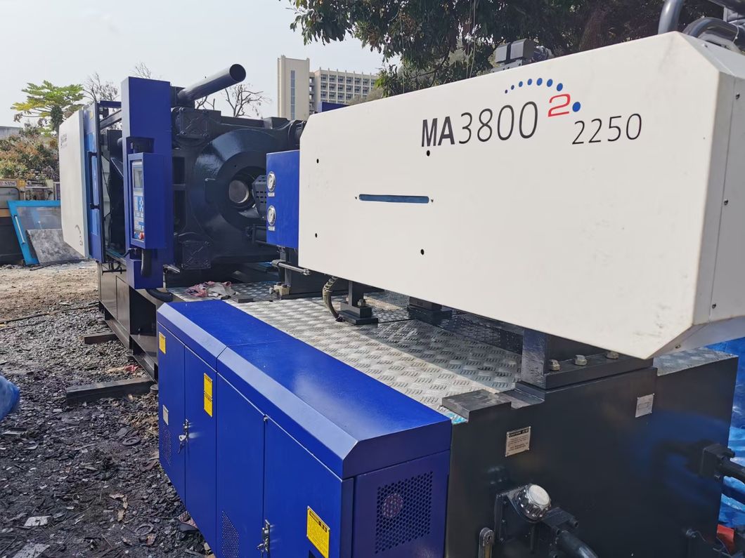 Plastic Molding Machine Haitian 380 Tons of Second-Hand Injection Molding Machine