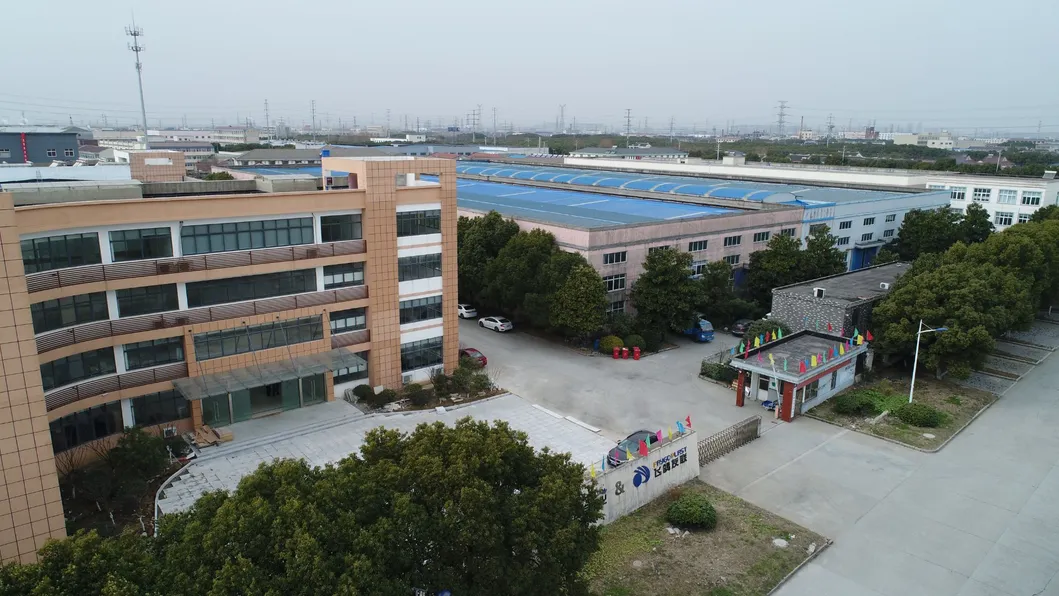 Plastic Pet Bottle Blow Molding Machine with Ce ISO