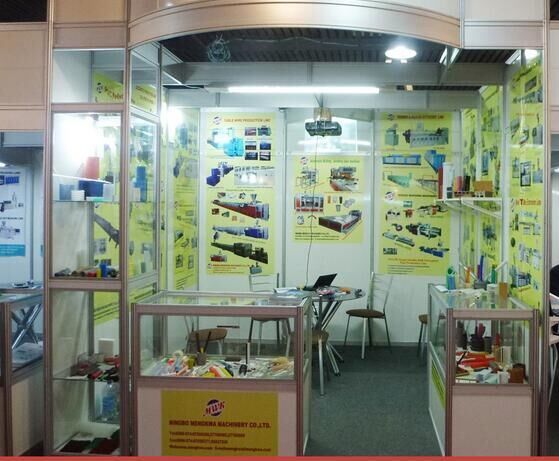 Transfer Type Rubber Molding Machine